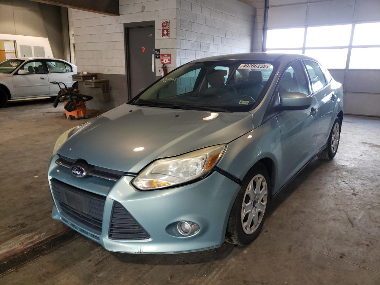 Photo 2 from auction – 2012 FORD FOCUS SE with VIN 1FAHP3F29CL363107