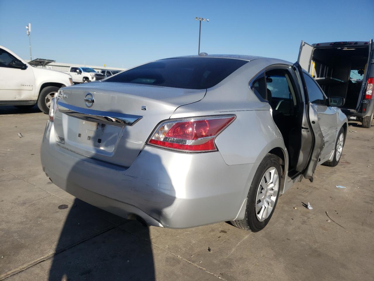 Photo 4 from auction – 2015 NISSAN ALTIMA 2.5 with VIN 1N4AL3APXFC105862