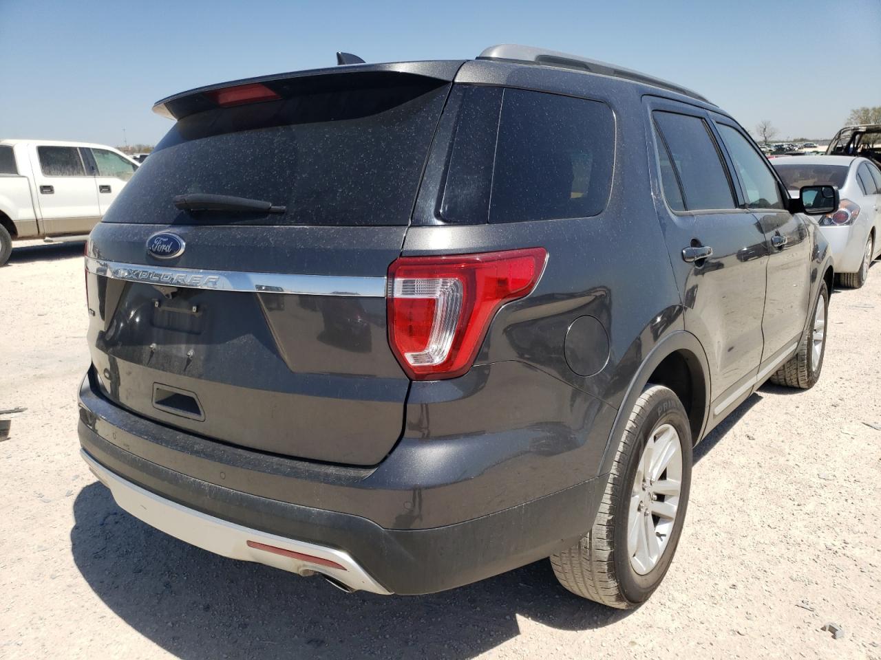 Photo 4 from auction – 2016 FORD EXPLORER X with VIN 1FM5K7D87GGB74881