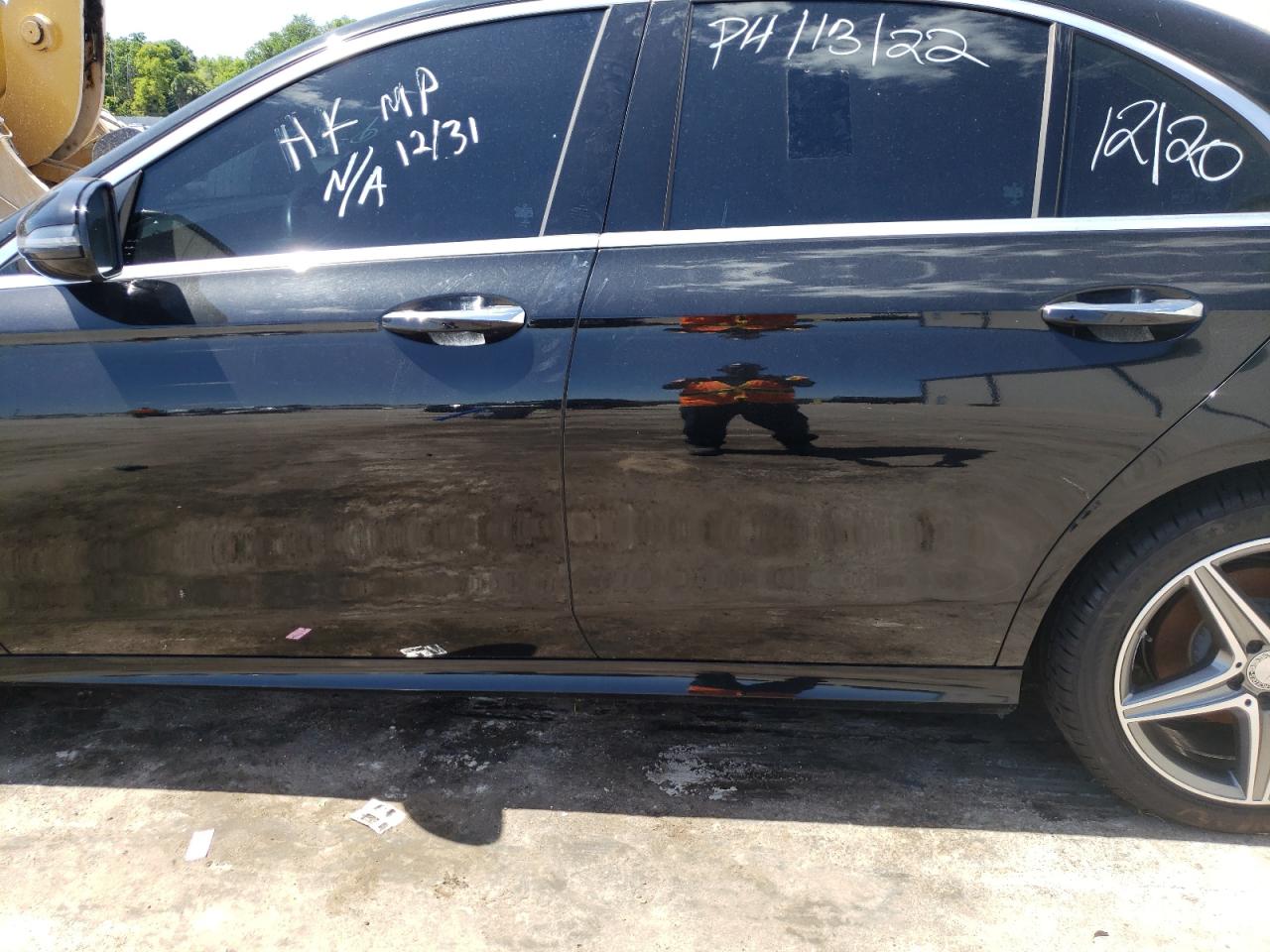 Photo 9 from auction – 2017 MERCEDES-BENZ E 300 with VIN WDDZF4JB2HA007816