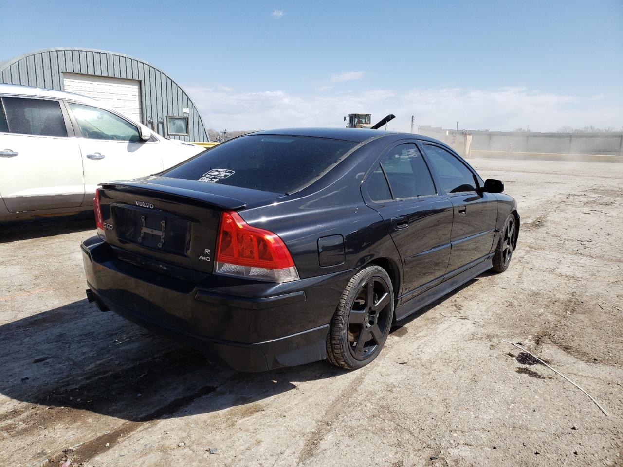 Photo 4 from auction – 2005 VOLVO S60 R with VIN YV1RH527452439005