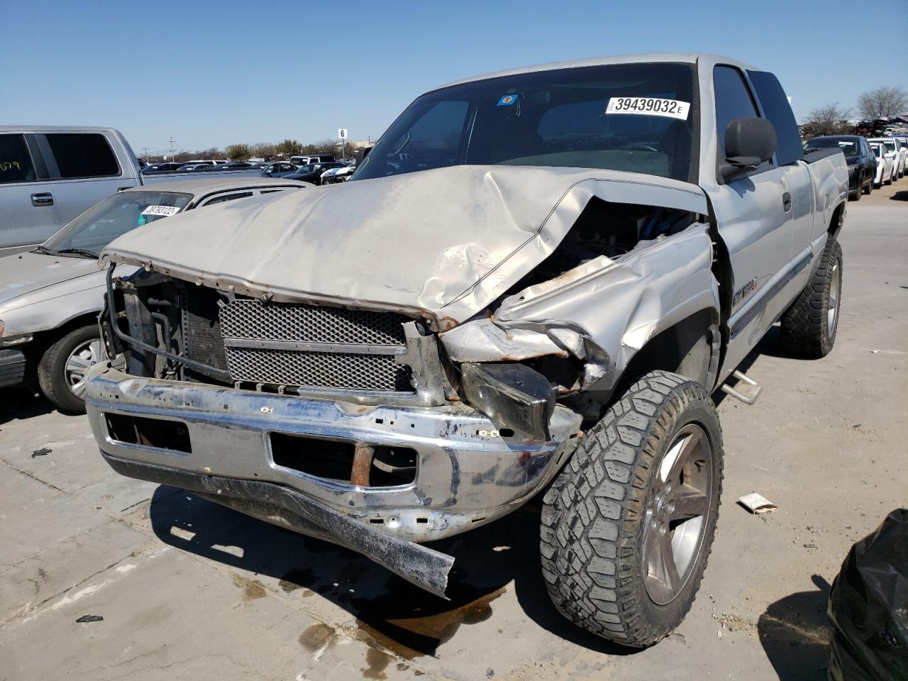 Photo 2 from auction – 2001 DODGE RAM 1500 with VIN 3B7HF13Y31M294159