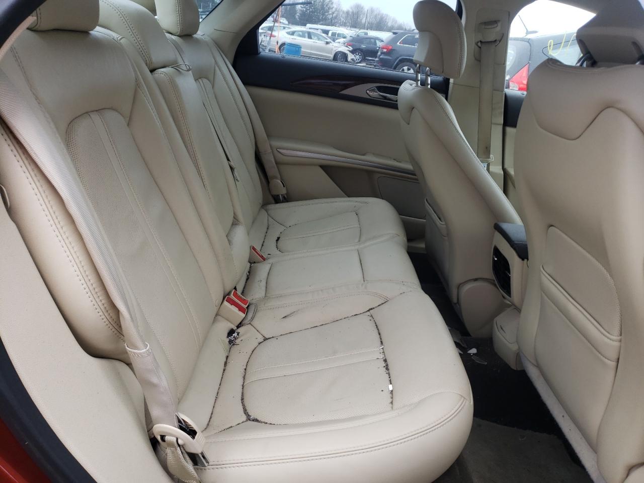 Photo 6 from auction – 2014 LINCOLN MKZ with VIN 3LN6L2GK0ER809375
