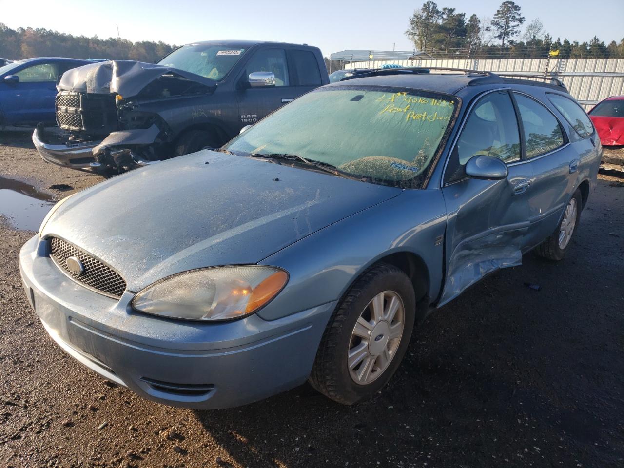 Photo 2 from auction – 2005 FORD TAURUS SEL with VIN 1FAHP59S05A161777