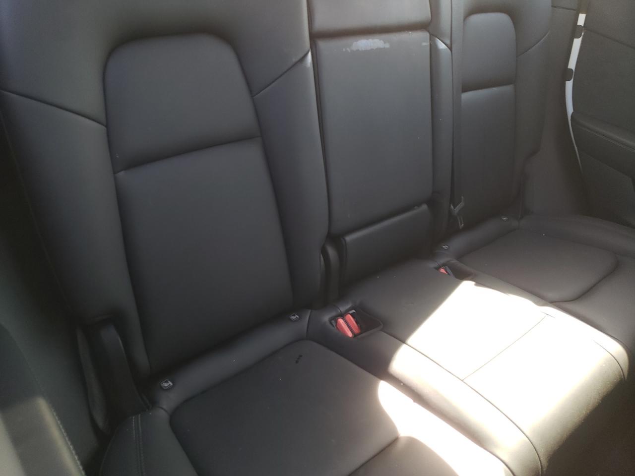 Photo 6 from auction – 2021 TESLA MODEL Y with VIN 5YJYGDEE4MF122328