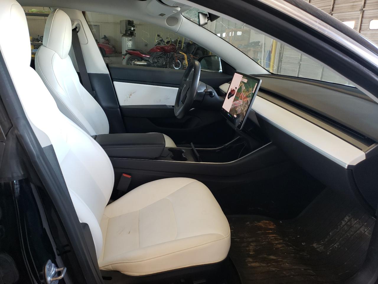 Photo 5 from auction – 2018 TESLA MODEL 3 with VIN 5YJ3E1EB7JF078731