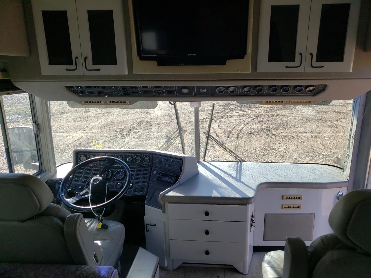 Photo 5 from auction – 1992 BLUE BIRD MPV with VIN 1BBCNBK89NF046675