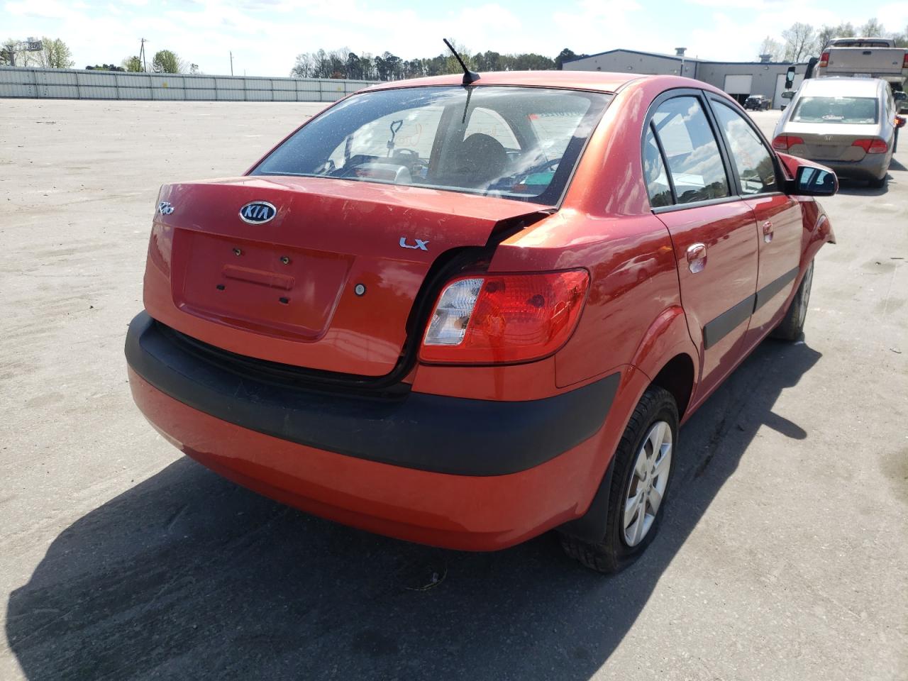 Photo 4 from auction – 2008 KIA RIO BASE with VIN KNADE123086408570