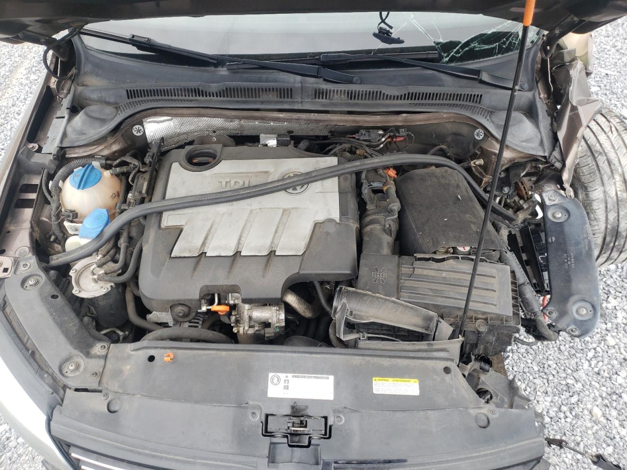 Photo 7 from auction – 2013 VOLKSWAGEN JETTA TDI with VIN 3VWLL7AJ3DM280355