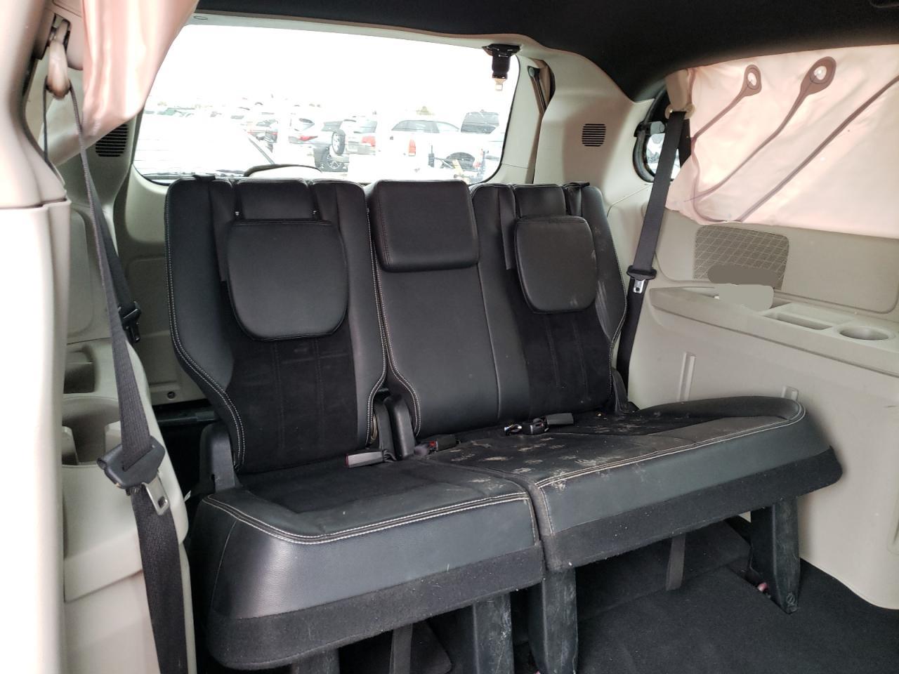 Фото 6 с аукциона – 2017 DODGE GRAND CARA с VIN 2C4RDGCG2HR672379
