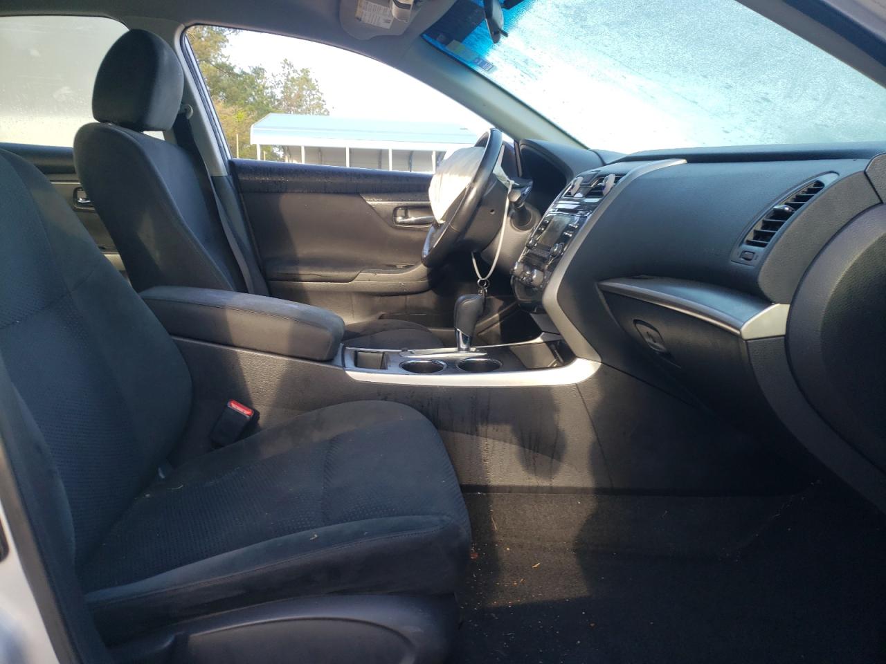Photo 5 from auction – 2015 NISSAN ALTIMA 2.5 with VIN 1N4AL3AP2FC218527