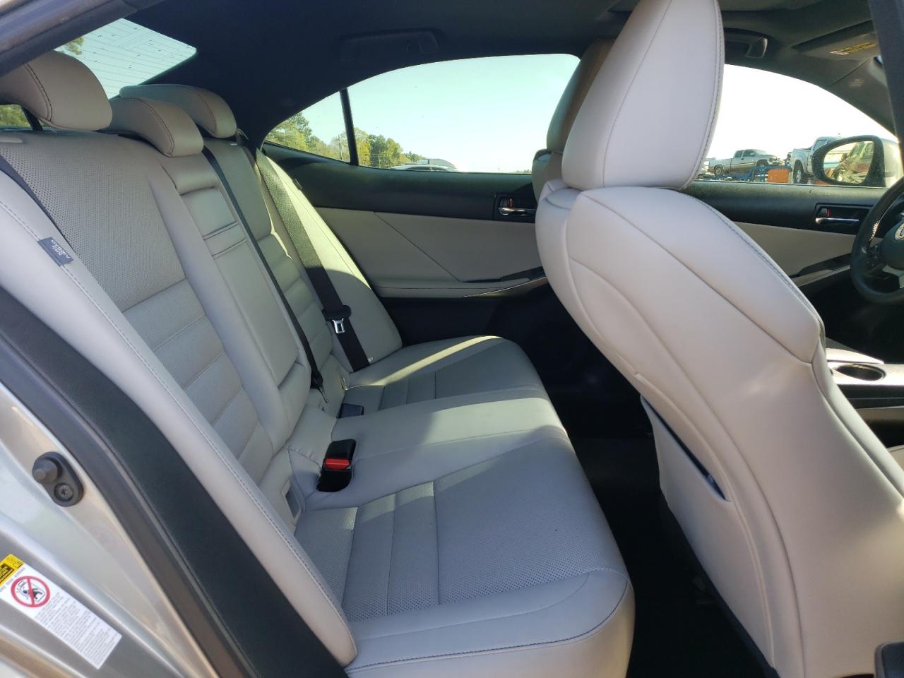 Photo 6 from auction – 2015 LEXUS IS 250 with VIN JTHBF1D24F5077070