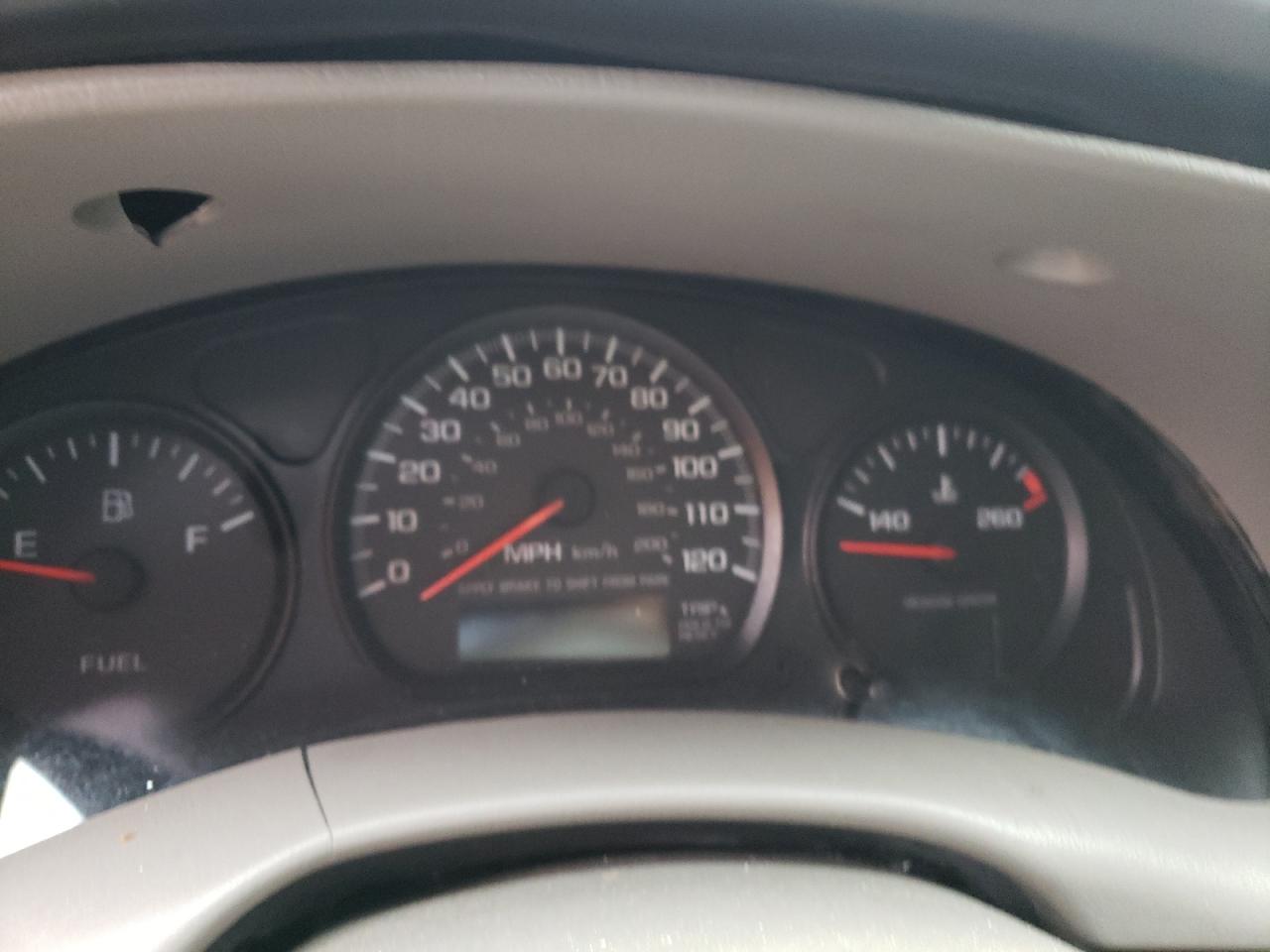 Photo 8 from auction – 2002 CHEVROLET IMPALA with VIN 2G1WF52E229339309