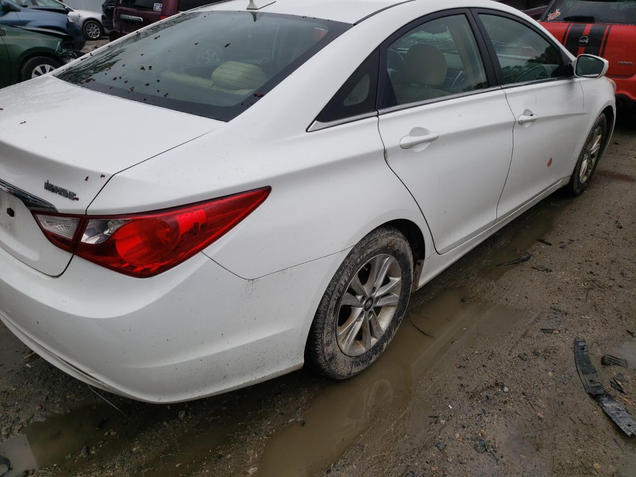Photo 4 from auction – 2013 HYUNDAI SONATA GLS with VIN 5NPEB4AC7DH747555