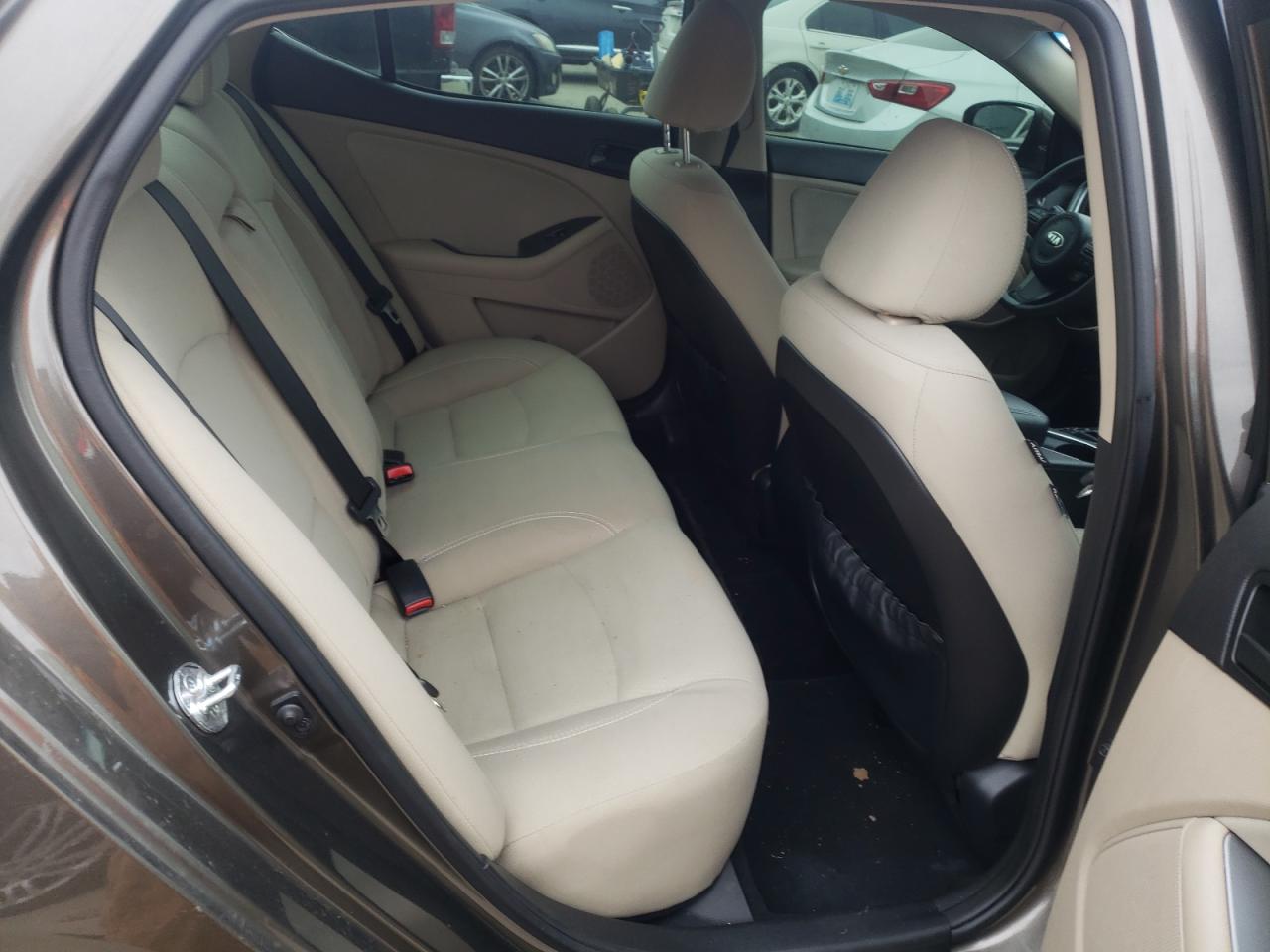 Photo 6 from auction – 2015 KIA OPTIMA LX with VIN 5XXGM4A78FG403611