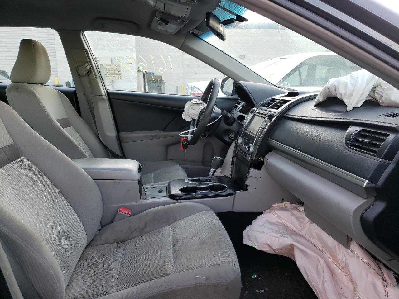 Photo 5 from auction – 2014 TOYOTA CAMRY LE with VIN 4T4BF1FK7ER348563