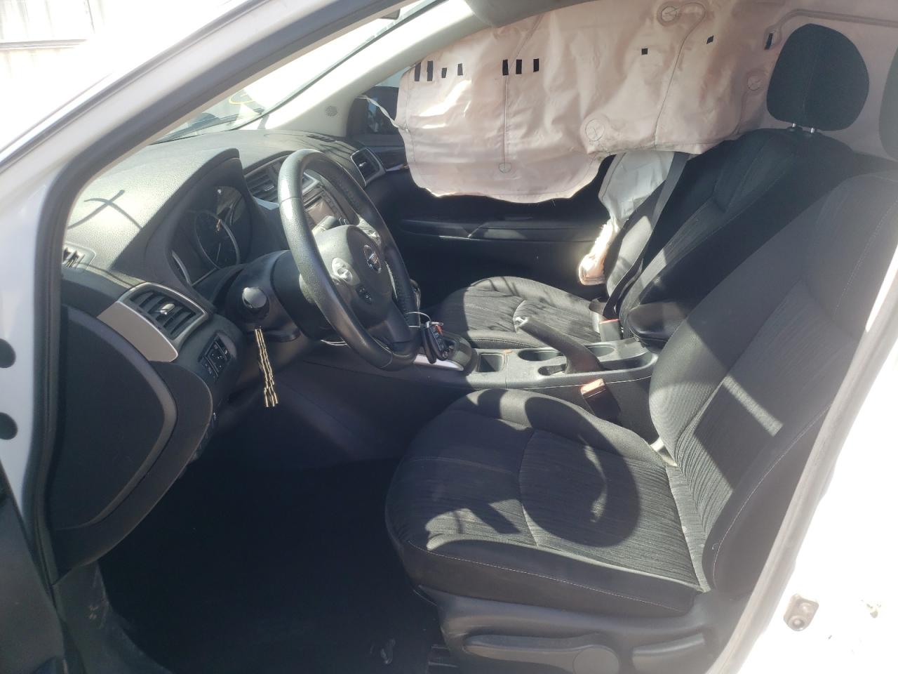 Photo 5 from auction – 2017 NISSAN SENTRA S with VIN 3N1AB7AP4HY360718