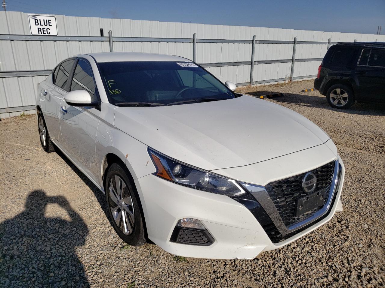 NISSAN ALTIMA S 2019 with VIN 1N4BL4BVXKC127930 - Photo from auction