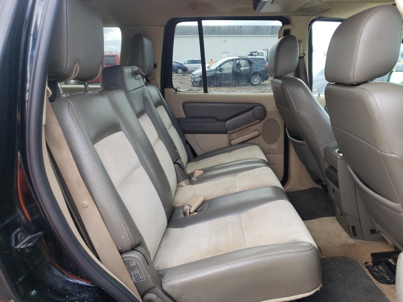 Photo 6 from auction – 2006 FORD EXPLORER E with VIN 1FMEU74846UA86882