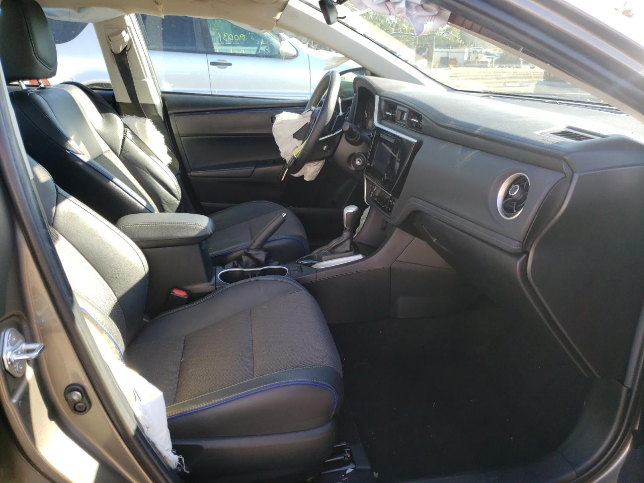 Photo 5 from auction – 2018 TOYOTA COROLLA L with VIN 2T1BURHE1JC002607