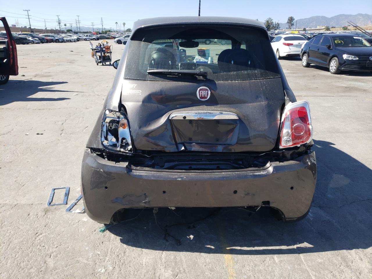 Photo 9 from auction – 2018 FIAT 500 ELECTR with VIN 3C3CFFGE9JT377290