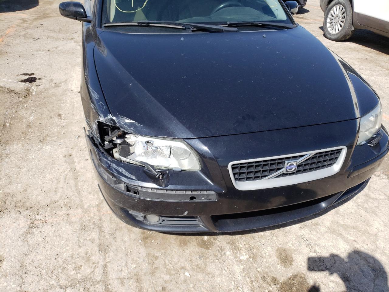 Photo 9 from auction – 2005 VOLVO S60 R with VIN YV1RH527452439005