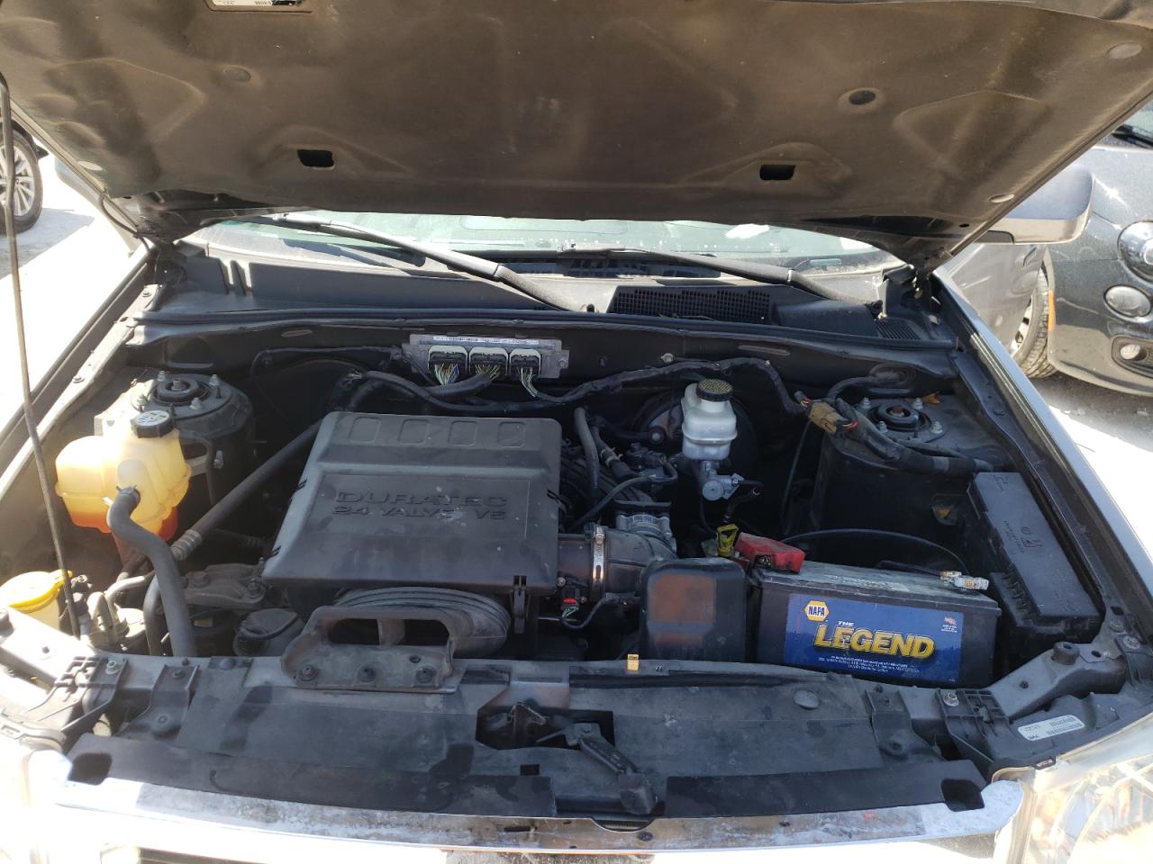Photo 7 from auction – 2010 FORD ESCAPE LIM with VIN 1FMCU0EG4AKC62354
