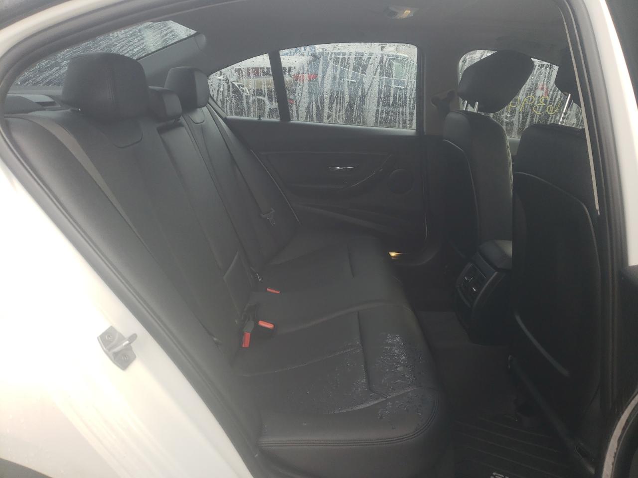 Photo 6 from auction – 2016 BMW 320 XI with VIN WBA8E5G50GNU19916