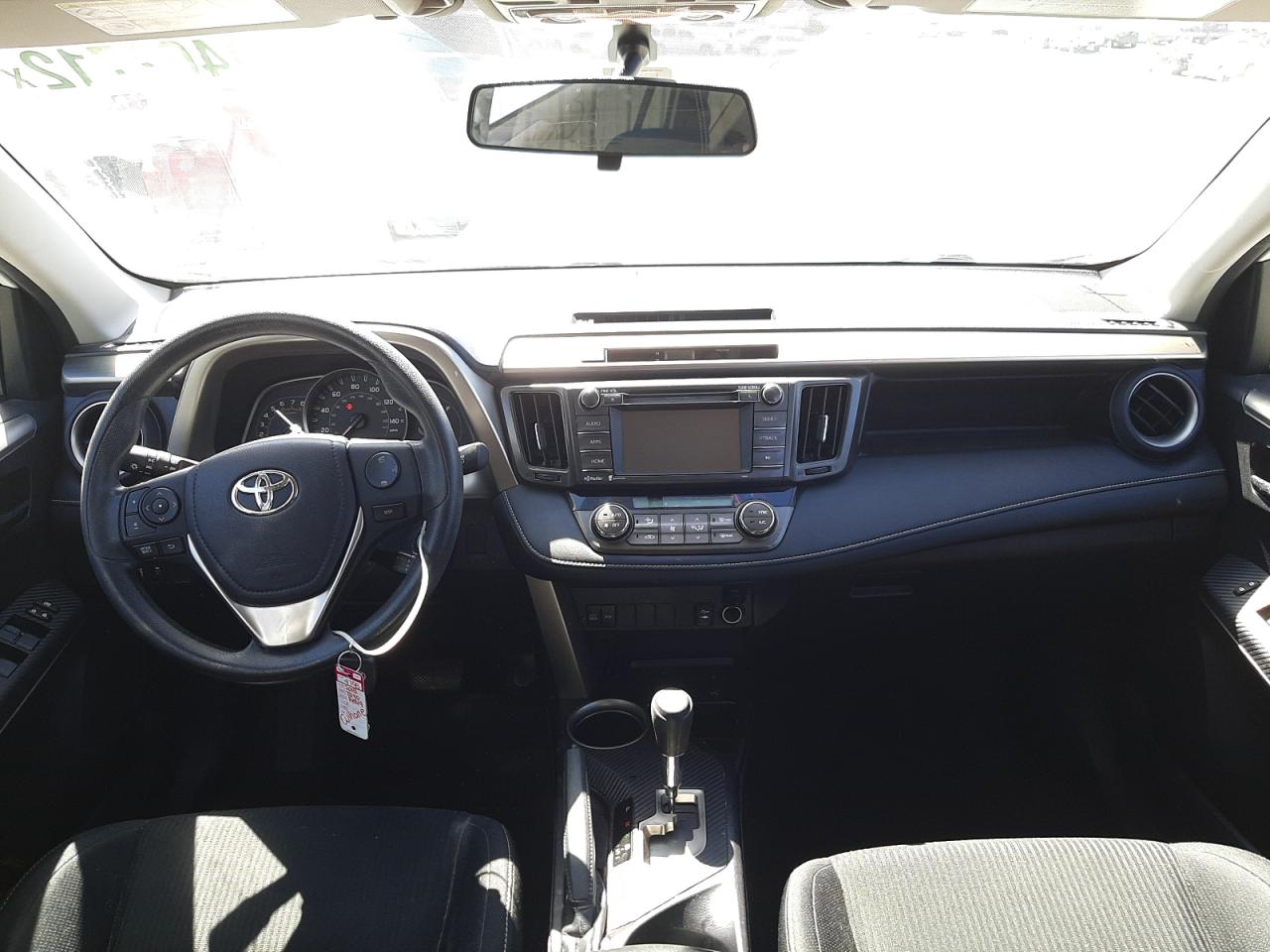 Photo 9 from auction – 2015 TOYOTA RAV4 XLE with VIN 2T3WFREV9FW165664