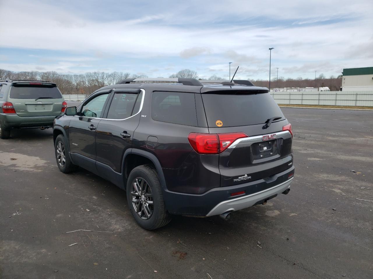 Photo 3 from auction – 2017 GMC ACADIA SLT with VIN 1GKKNULS1HZ275547