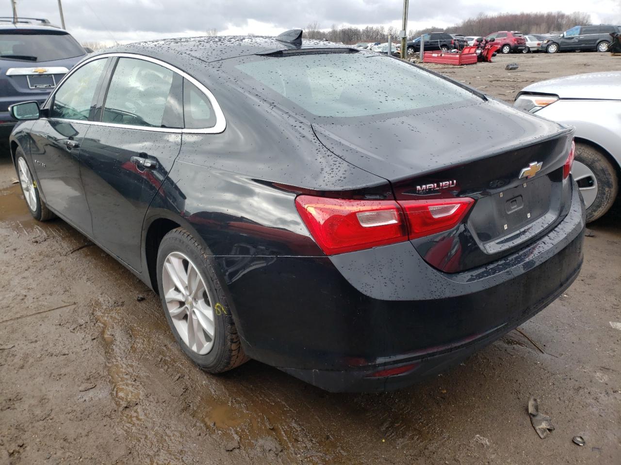 Photo 3 from auction – 2017 CHEVROLET MALIBU LT with VIN 1G1ZE5ST5HF106359