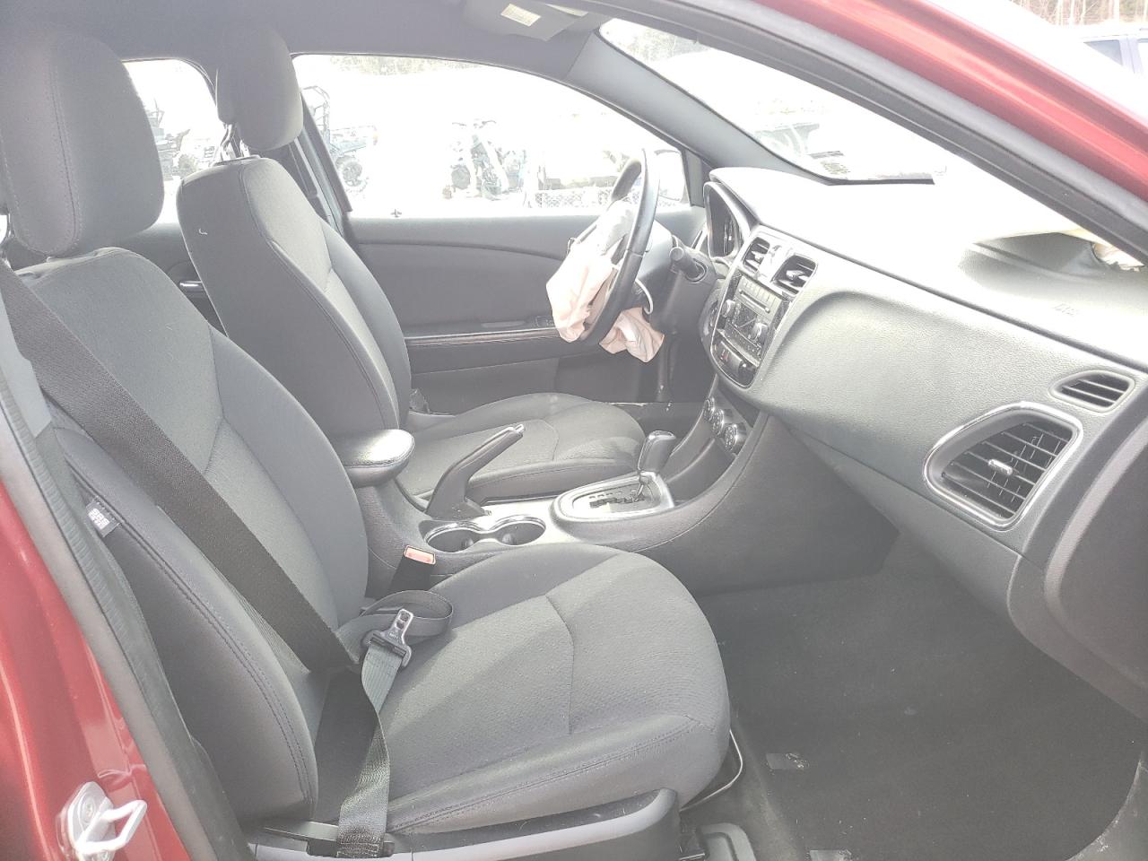 Photo 5 from auction – 2013 CHRYSLER 200 TOURIN with VIN 1C3CCBBB2DN542101