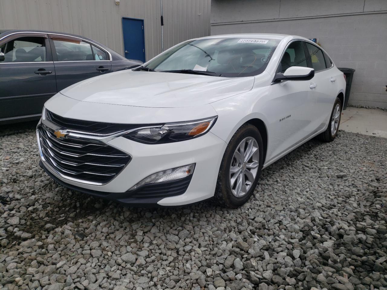 Photo 2 from auction – 2020 CHEVROLET MALIBU LT with VIN 1G1ZD5ST8LF092002