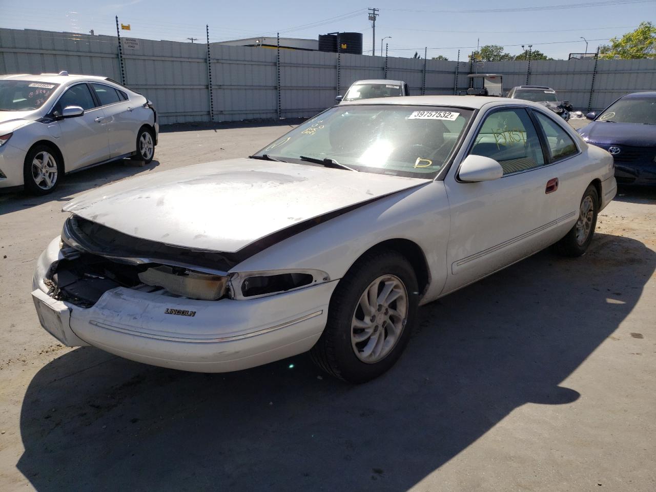 Photo 2 from auction – 1995 LINCOLN MARK VIII with VIN 1LNLM91V6SY733038
