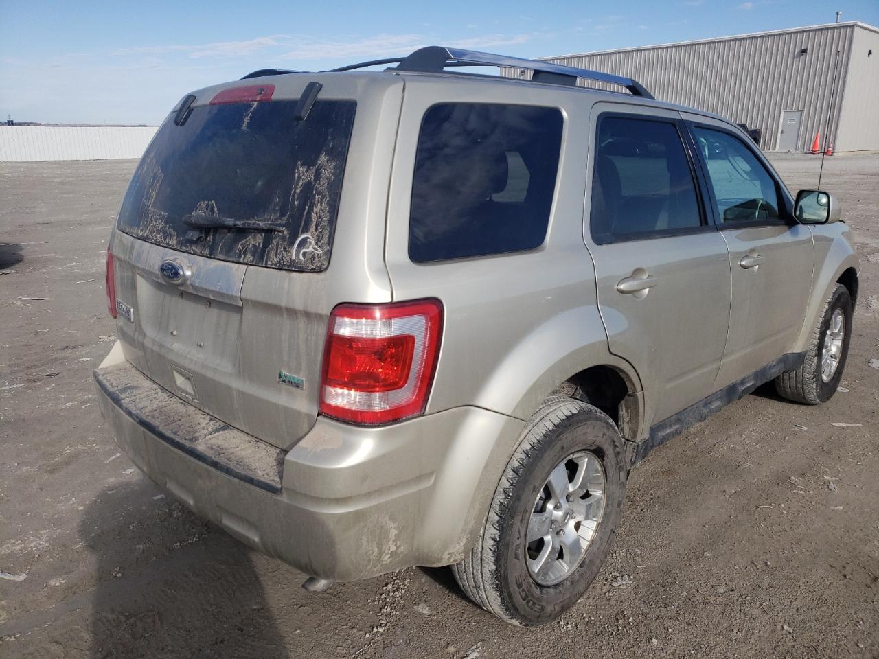 Photo 4 from auction – 2010 FORD ESCAPE LIM with VIN 1FMCU9EG8AKC04705