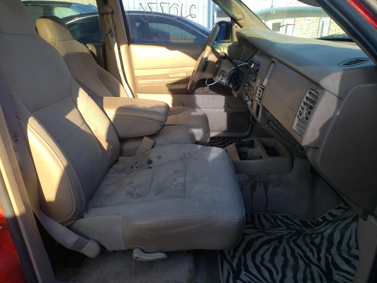 Photo 5 from auction – 2001 DODGE DURANGO with VIN 1B4HR28N11F634398