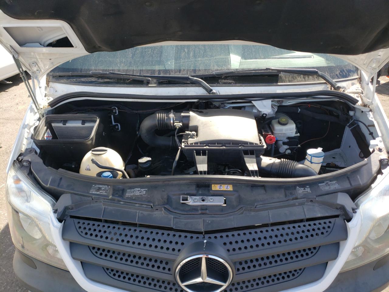 Photo 7 from auction – 2017 MERCEDES-BENZ SPRINTER 2 with VIN WD3PE7CD2HP533018