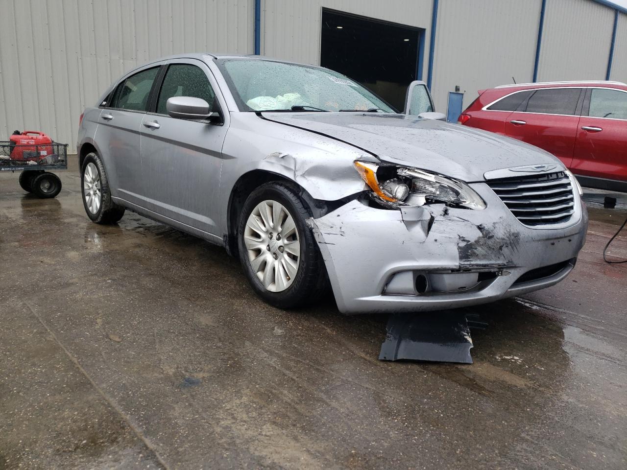 CHRYSLER 200 LX 2014 مع رقم تعريف المركبة 1C3CCBAB1EN229284 - صورة من المزاد