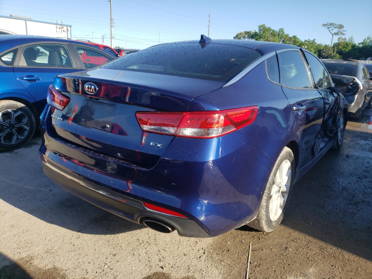 صورة رقم 4 من المزاد - 2016 KIA OPTIMA EX مع VIN 5XXGU4L39GG014486