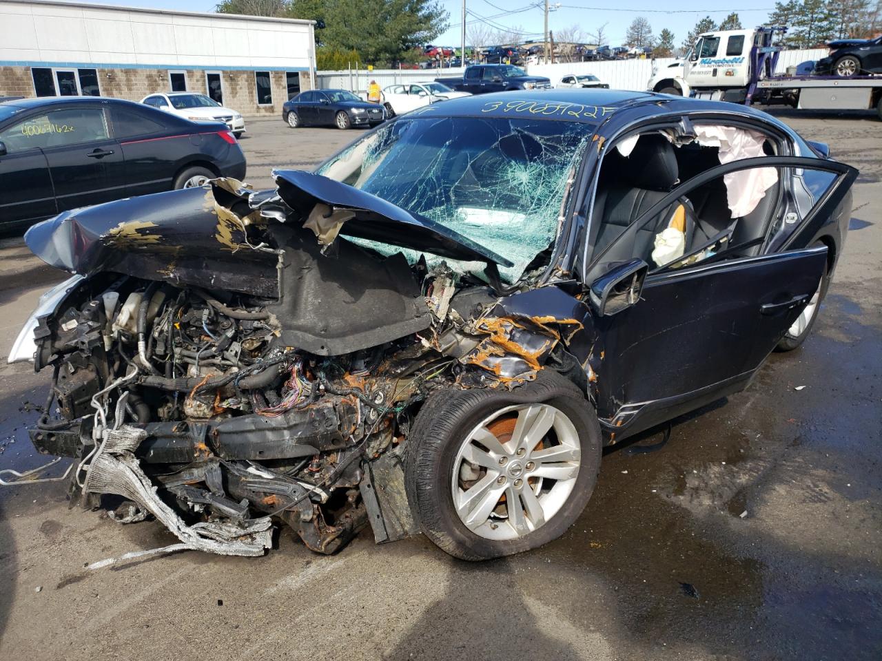 Photo 2 from auction – 2011 NISSAN ALTIMA SR with VIN 1N4BL2AP5BN485979