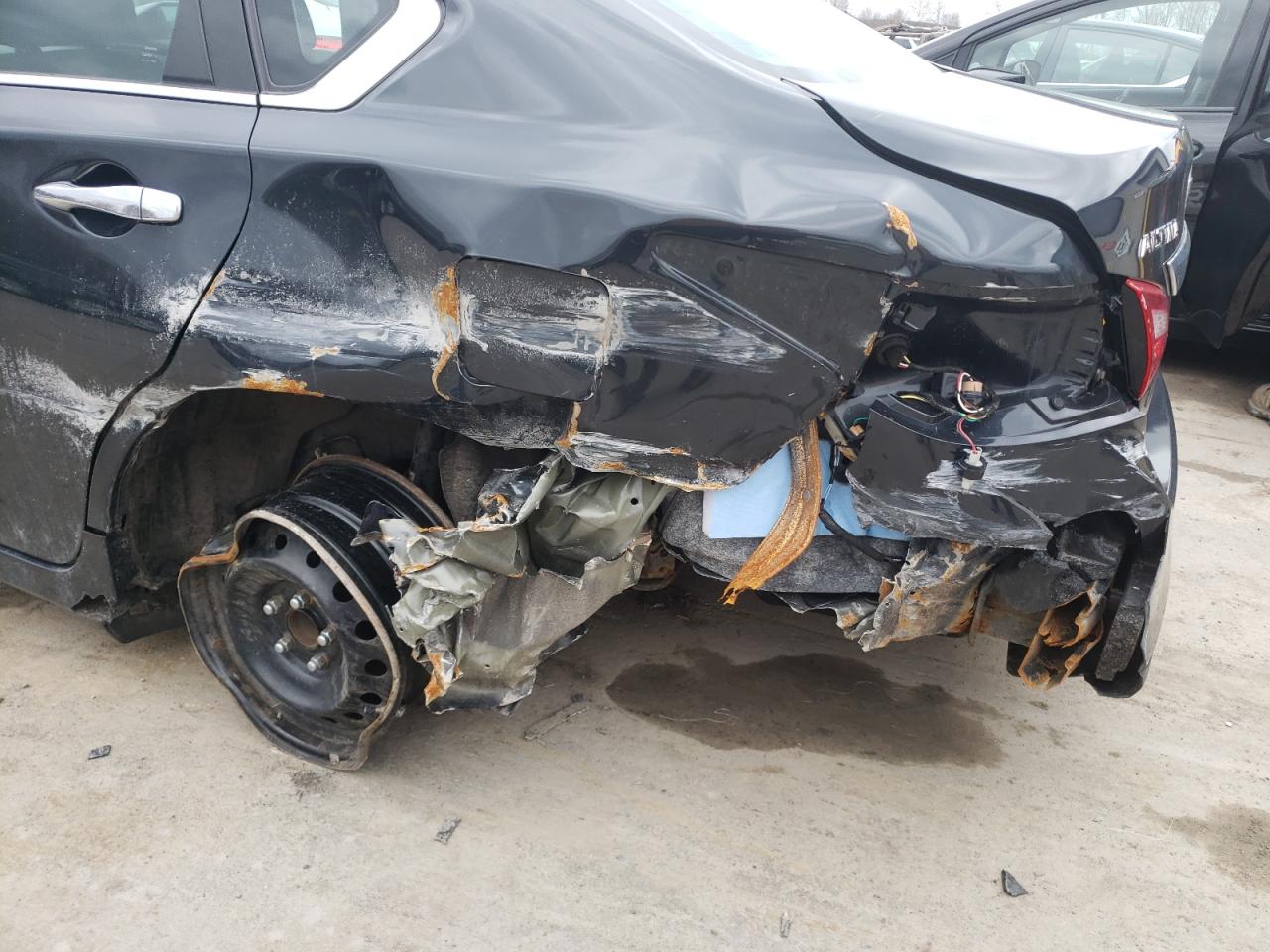 Photo 9 from auction – 2017 NISSAN ALTIMA 2.5 with VIN 1N4AL3AP9HC227924