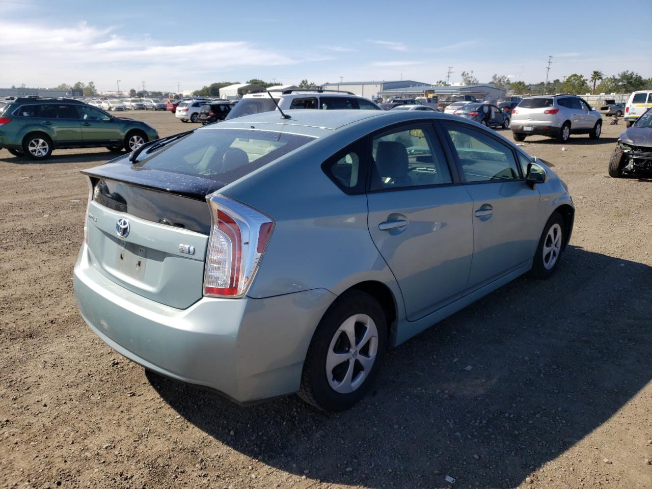 Photo 4 from auction – 2013 TOYOTA PRIUS with VIN JTDKN3DU8D1660604