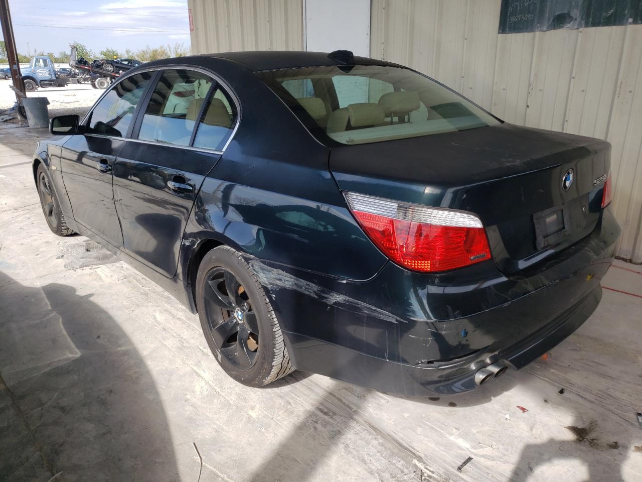 Photo 3 from auction – 2007 BMW 525 I with VIN WBANE53517CW62803