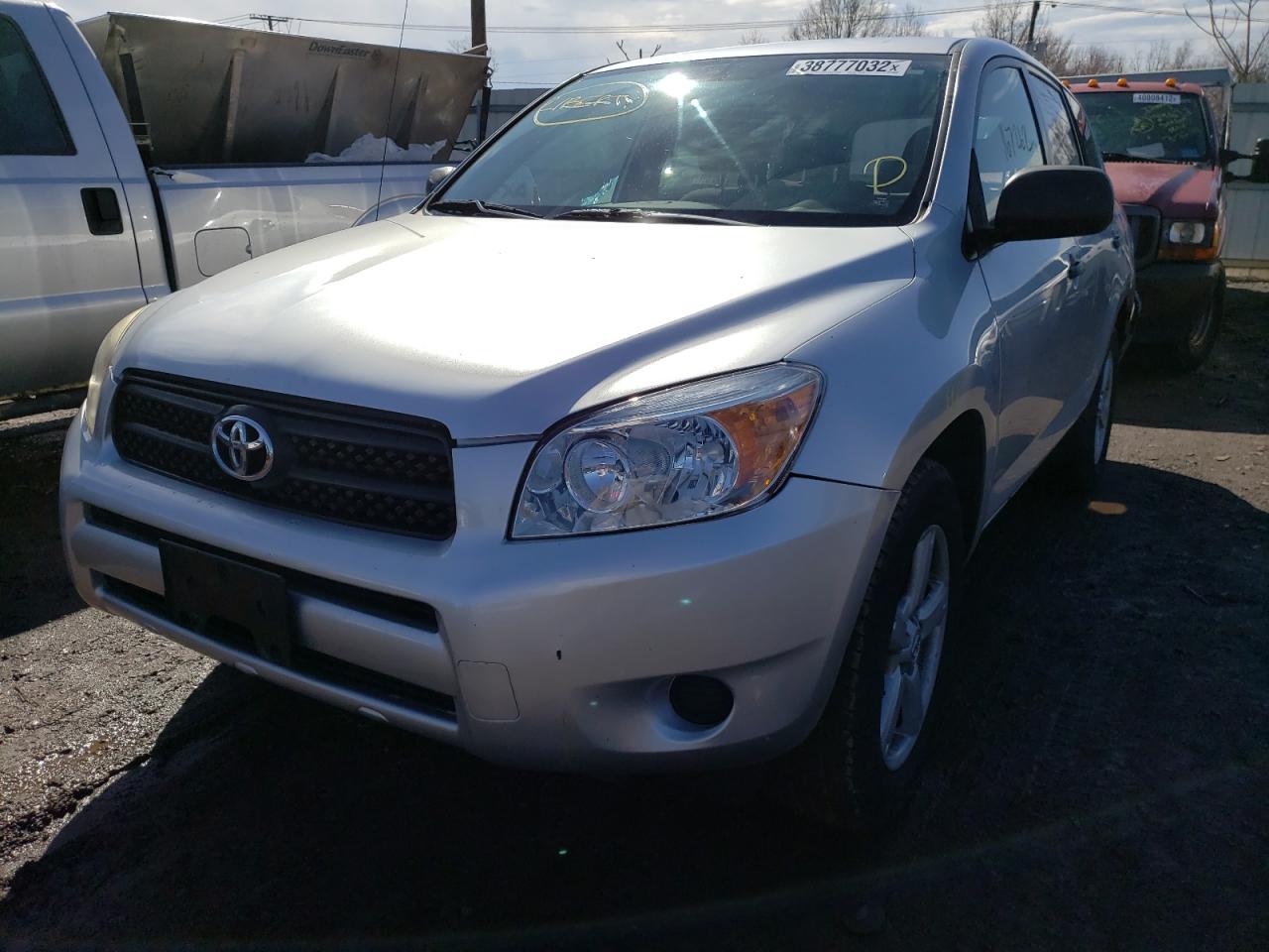 Photo 2 from auction – 2008 TOYOTA RAV4 with VIN JTMBD33V086066448