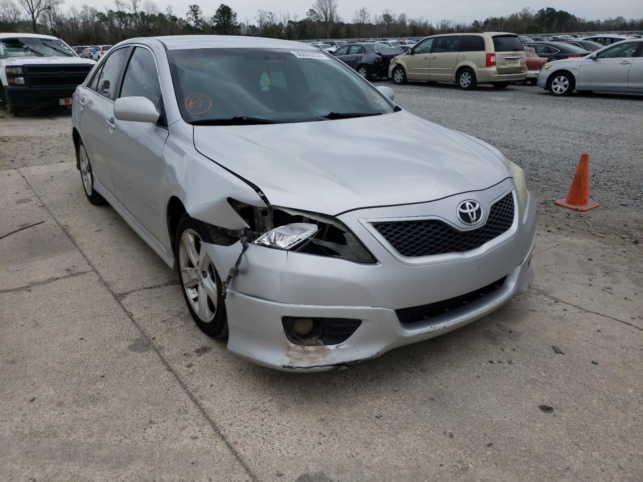 Zdjęcie 1 z aukcji – 2011 TOYOTA CAMRY BASE z VIN 4T1BF3EK9BU772569