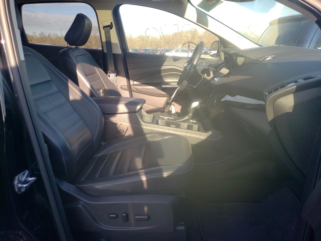 Photo 5 from auction – 2018 FORD ESCAPE TIT with VIN 1FMCU9J97JUC53499