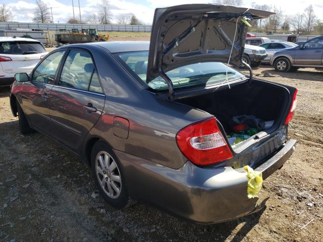 Photo 3 from auction – 2004 TOYOTA CAMRY LE with VIN 4T1BE30K04U865901