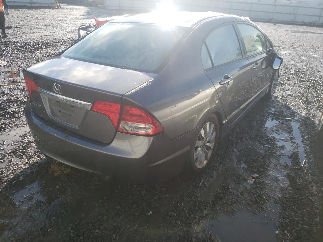 Photo 4 from auction – 2010 HONDA CIVIC EX with VIN 2HGFA1F8XAH565509