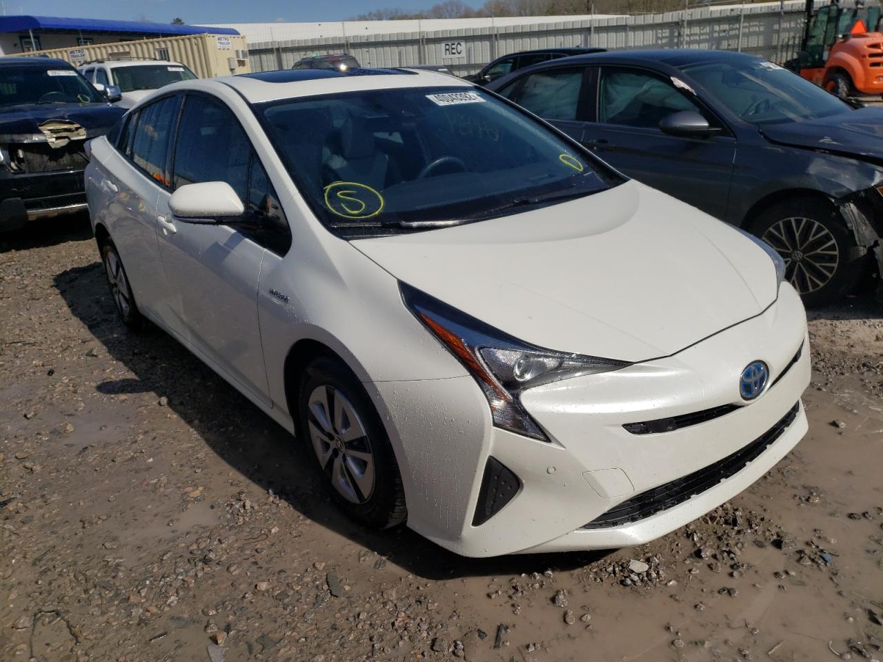 TOYOTA PRIUS 2018 with VIN JTDKARFU4J3054860 - Photo from auction