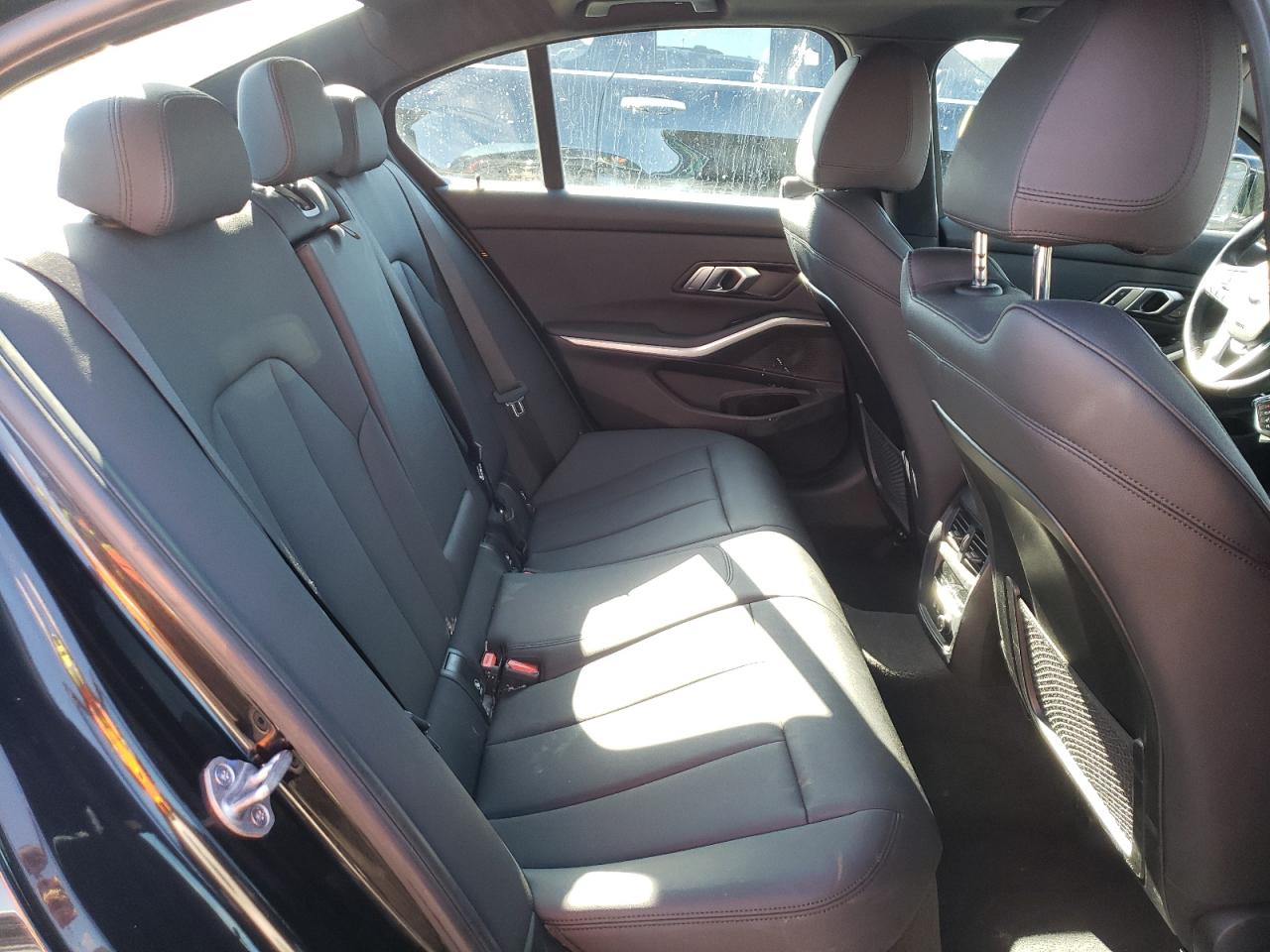 Photo 6 from auction – 2020 BMW 330I with VIN 3MW5R1J08L8B22306
